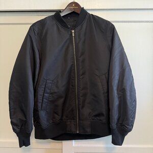 Uniqlo Black Bomber Jacket, Sleek Minimalist Streetwear – Size S Like Brand New